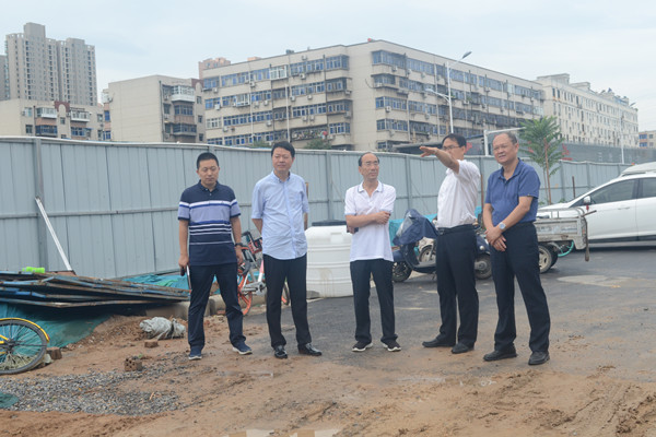 乐鱼官方端网站登录入口-乐鱼(中国)
党委书记秦广远调研西站路工程